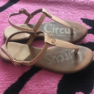 Nude Circus by Sam E Sandals Size 6.5